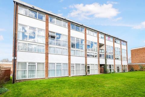 52a Edgewood Drive, Orpington, BR6 6LH