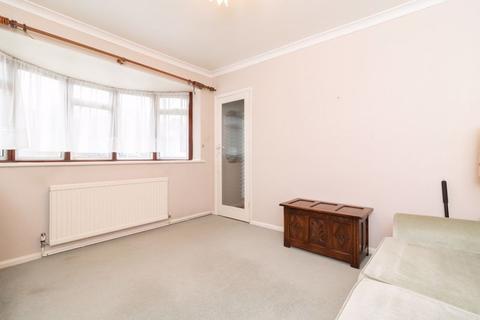7 Martin Close, Warlingham, CR6 9AD