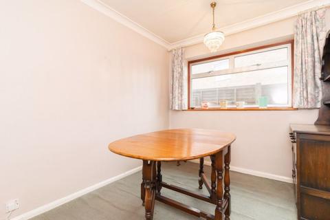 7 Martin Close, Warlingham, CR6 9AD