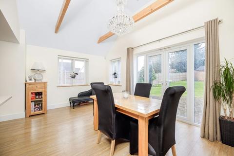 32 Brackendene, Dartford, DA2 7NB