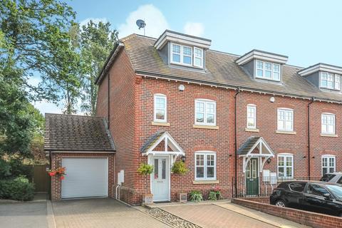 19 Rythe Close, Claygate, Esher, KT10 9DD