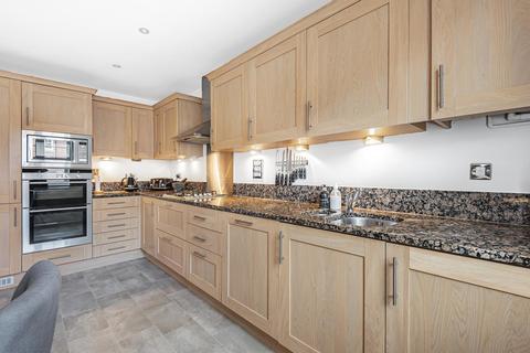 19 Rythe Close, Claygate, Esher, KT10 9DD