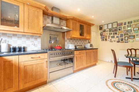 77 Marsh Lane, Solihull, B91 2PE