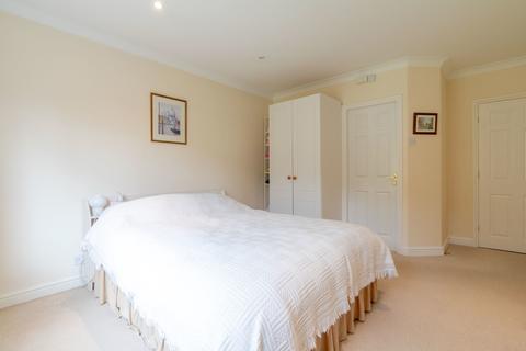 77 Marsh Lane, Solihull, B91 2PE