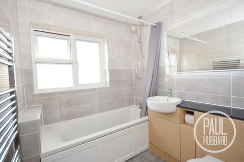 27 Bloomfield Way, Carlton Colville, Lowestoft, NR33 8TH