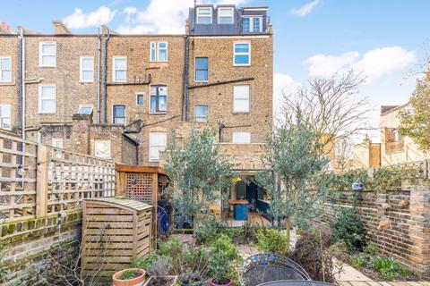 20b Goodwin Road, London, W12 9HX