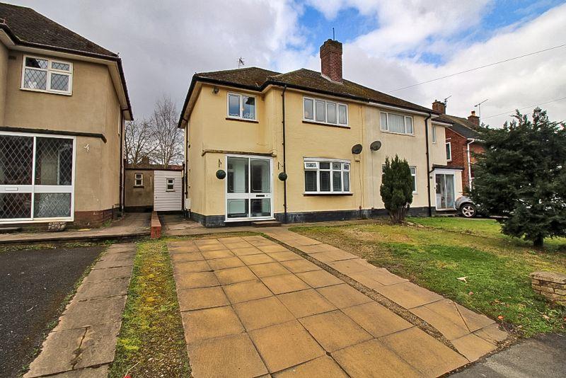 Bentley Road, Wolverhampton 3 bed semidetached house £165,000