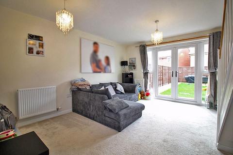 14 Thruxton Avenue, Wolverhampton, WV10 6GJ