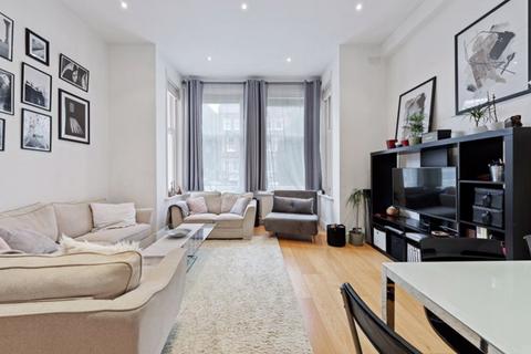 2 bedroom apartment to rent, Greencroft Gardens, South Hampstead, London NW6