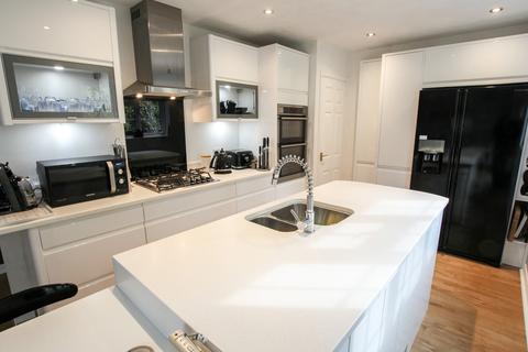 11 Amberslade Walk, Dibden Purlieu, Southampton, SO45 4NW