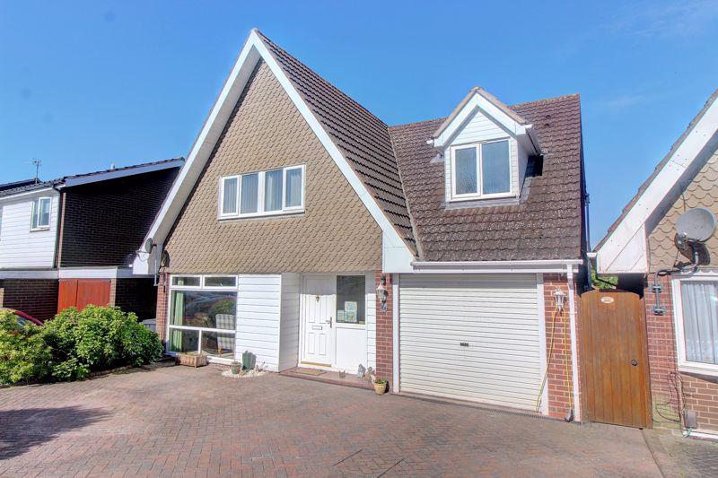 Canterbury Drive, Burntwood... 4 bed detached house £400,000