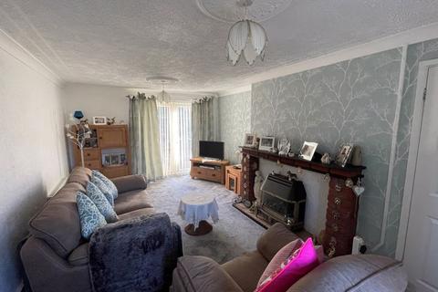 16 Bentons Lane, Walsall, WS6 6EF