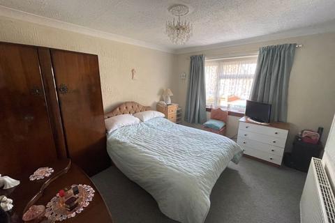 16 Bentons Lane, Walsall, WS6 6EF