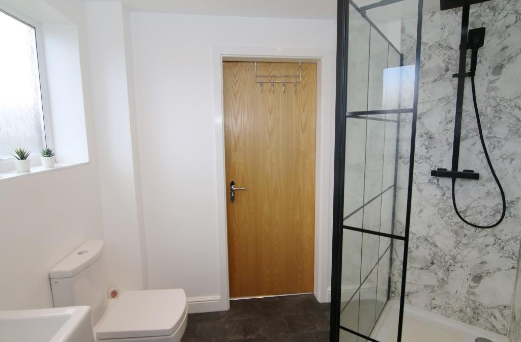 Ensuite Shower Room