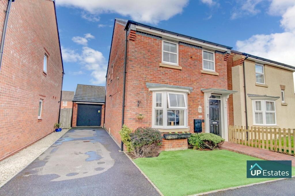 Lauras Walk, Coventry 3 bed detached house £279,950