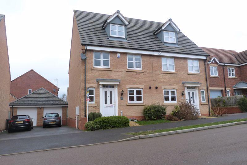 Devana Way, Great Glen 4 bed semidetached house £275,000