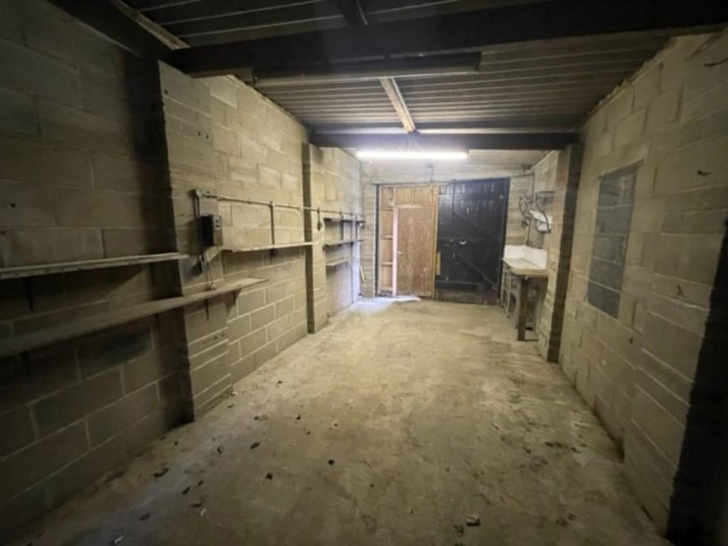 Middle Road Shoreham by Sea Garage £150 pcm (£35 pw)