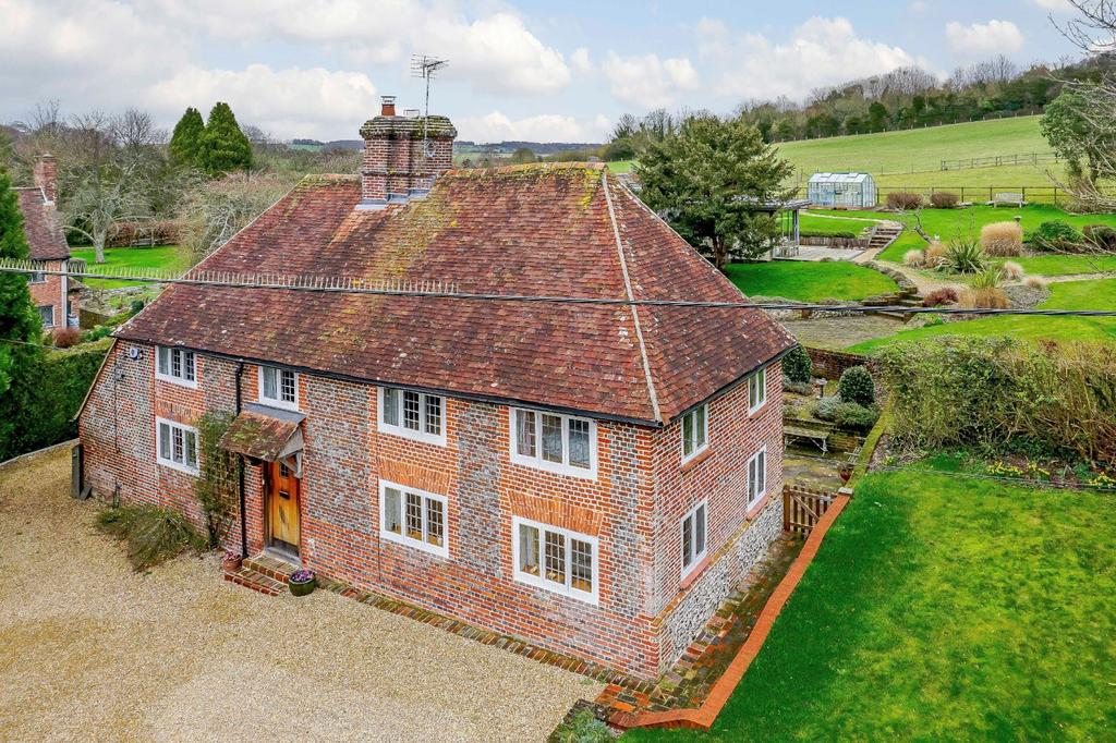 Cole Hill, Soberton 5 bed detached house £1,700,000