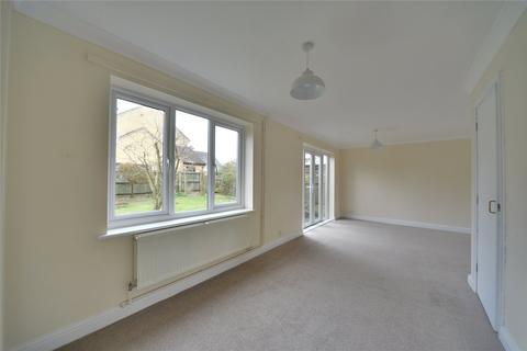 17 Broom Walk, Beck Row, Bury St Edmunds, IP28 8UE