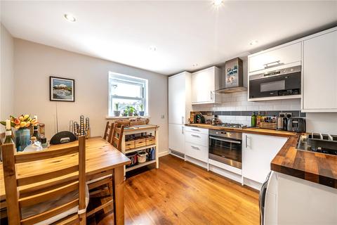 61b Adys Road, London, SE15 4DX