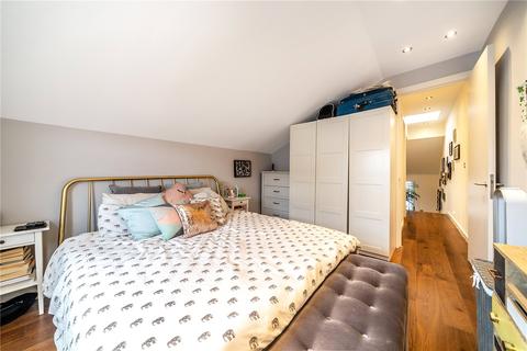 61b Adys Road, London, SE15 4DX