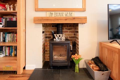 17 Cardinal Way, Rainham, RM13 9RB