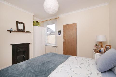 100 Canon Road, Bromley, BR1 2SP