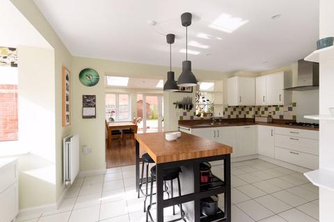 16 Diamond Way, Chilton, Didcot, OX11 0TT