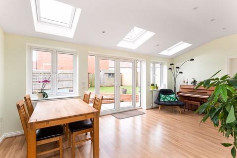 16 Diamond Way, Chilton, Didcot, OX11 0TT
