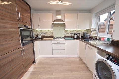 31 Stokesay Close, Chelmsley Wood, Birmingham, B37 7QW
