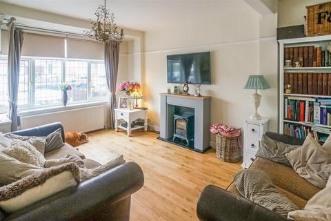 68 Harold Road, Chingford, London, E4 9SW