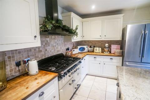 68 Harold Road, Chingford, London, E4 9SW