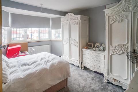 68 Harold Road, Chingford, London, E4 9SW
