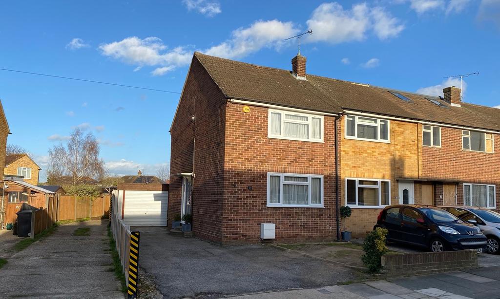 Ash Grove, Moulsham Lodge, Chelmsford, CM2 2 bed end of terrace house