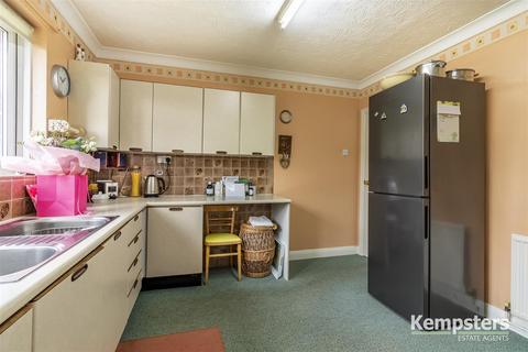 3 Cherry Walk, Grays, RM16 4UN