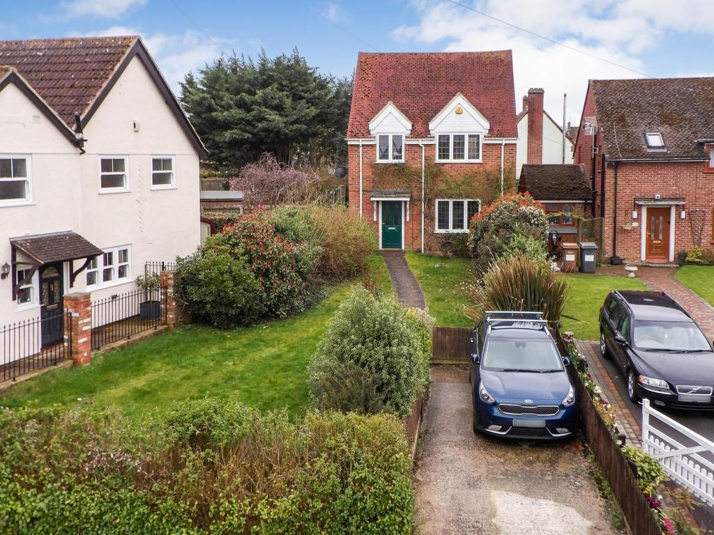 Victoria Road, Writtle 3 bed detached house £500,000