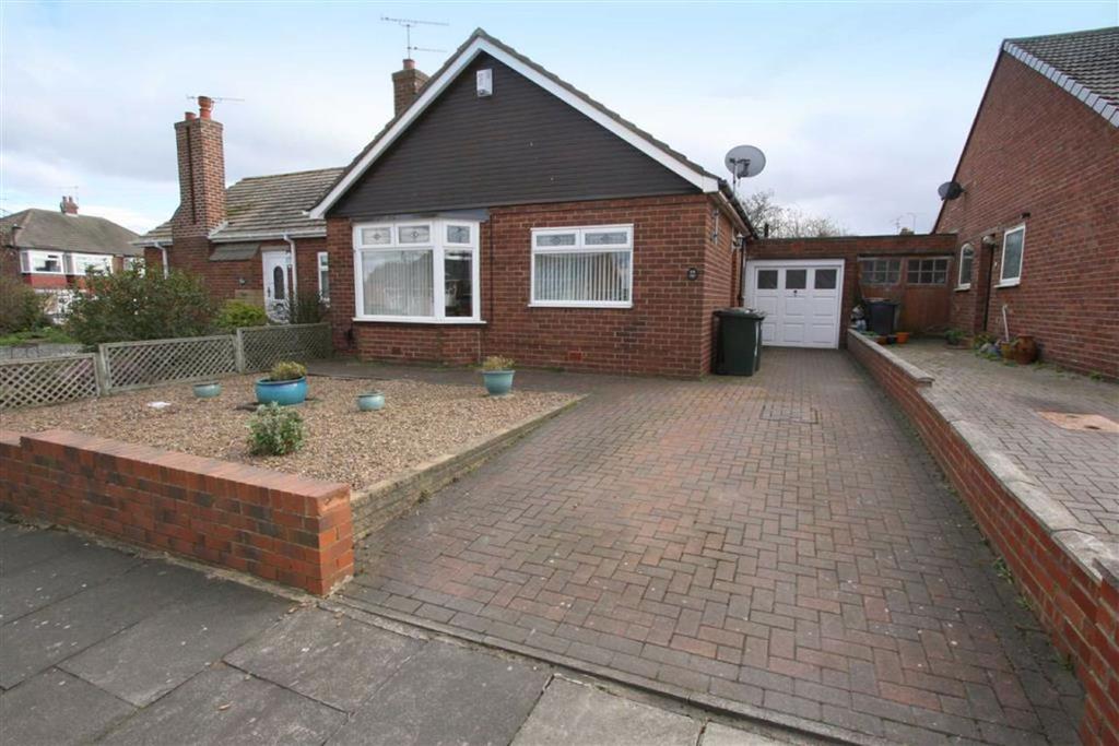 Kirkstone Avenue, Marden Estate, NE30 2 bed semidetached bungalow £