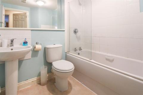 3 Birch Meadow Close, Warwick, CV34 4TZ