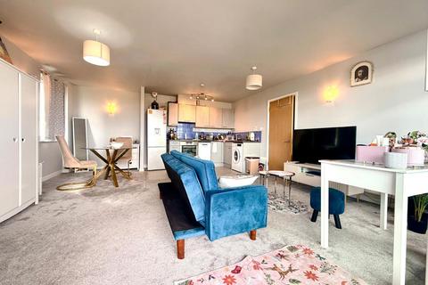 1 bedroom apartment for sale, Centreway Apartments, Axon Place, Ilford, IG1