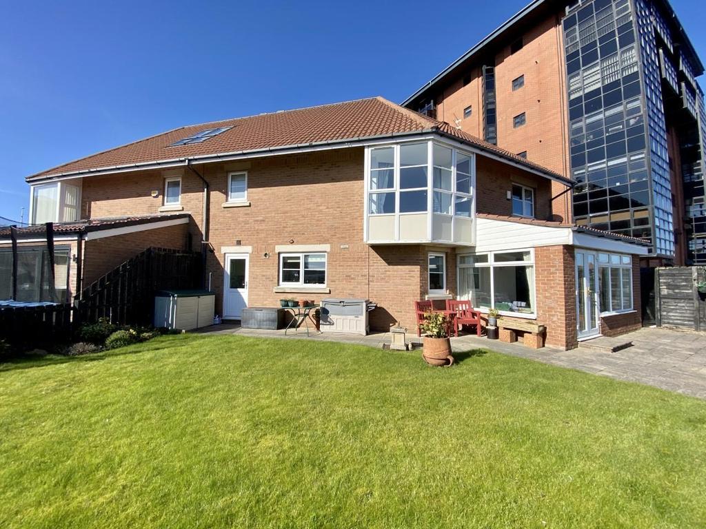 Bromarsh Court, North Haven, Sunderland 4 bed terraced house £399,950