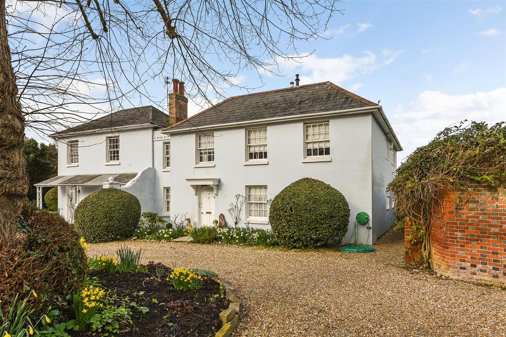 Westfield House, Westgate, Chichester 2 bed apartment £285,000