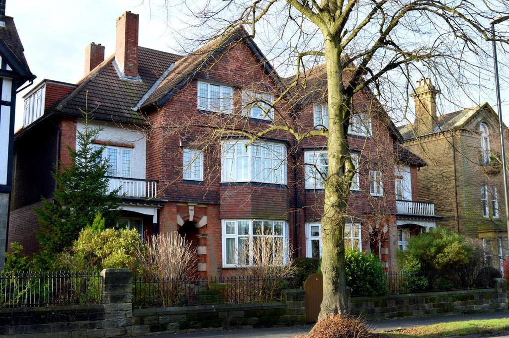 Leeds Road, Harrogate 3 bed flat £1,000 pcm (£231 pw)