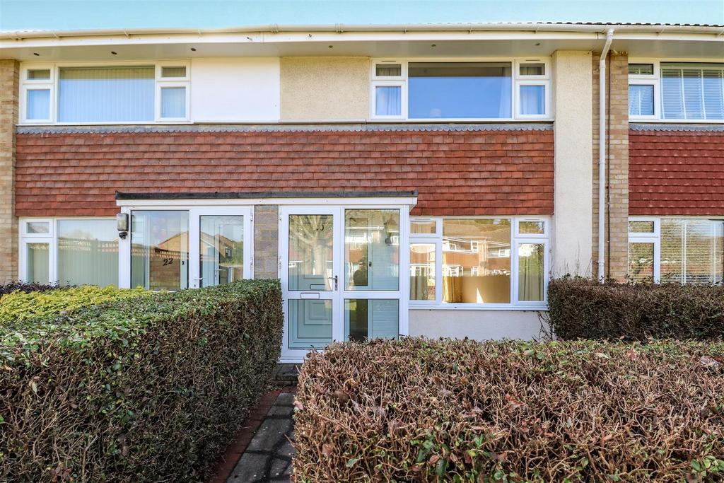 Farne Close, Hailsham 2 bed semidetached house £250,000