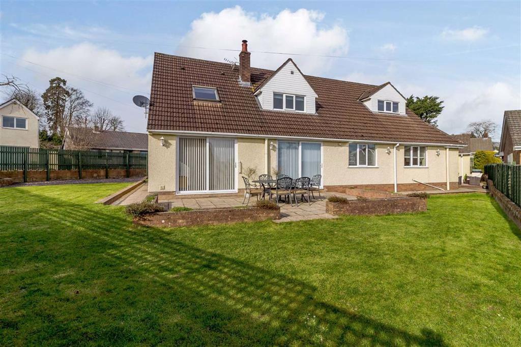 Beech Grove, Chepstow, Monmouthshire, NP16 5 bed detached house £600,000