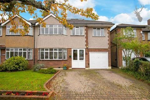 3 Harewood Hill, Theydon Bois, Epping, CM16 7EA