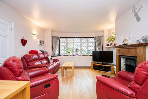 3 Harewood Hill, Theydon Bois, Epping, CM16 7EA