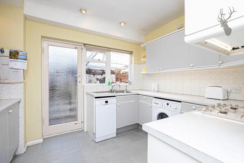 57 Forest Drive, Theydon Bois, Epping, CM16 7HB