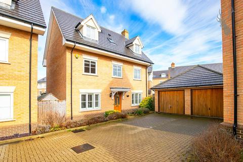 2 Ambrose Crescent, Epping, CM16 5AN