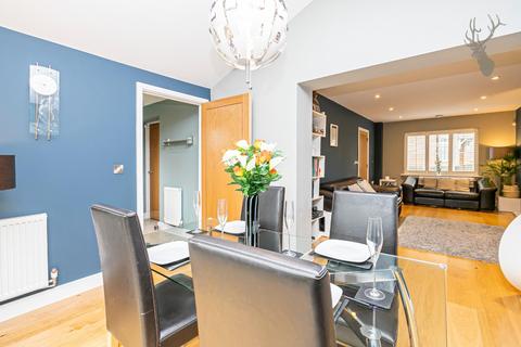 2 Ambrose Crescent, Epping, CM16 5AN