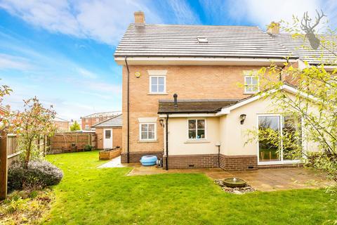 2 Ambrose Crescent, Epping, CM16 5AN